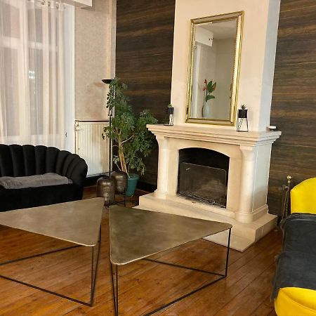 A La Villa Perroy Les Chambres Sont Spacieuses Et Les Petit-Dejeuners Offerts Dunkirk Exteriör bild