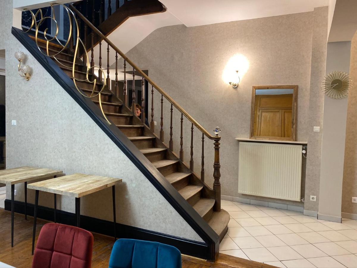 A La Villa Perroy Les Chambres Sont Spacieuses Et Les Petit-Dejeuners Offerts Dunkirk Exteriör bild