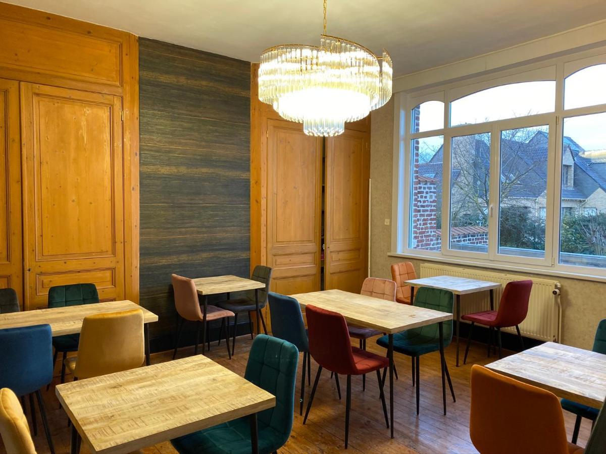 A La Villa Perroy Les Chambres Sont Spacieuses Et Les Petit-Dejeuners Offerts Dunkirk Exteriör bild