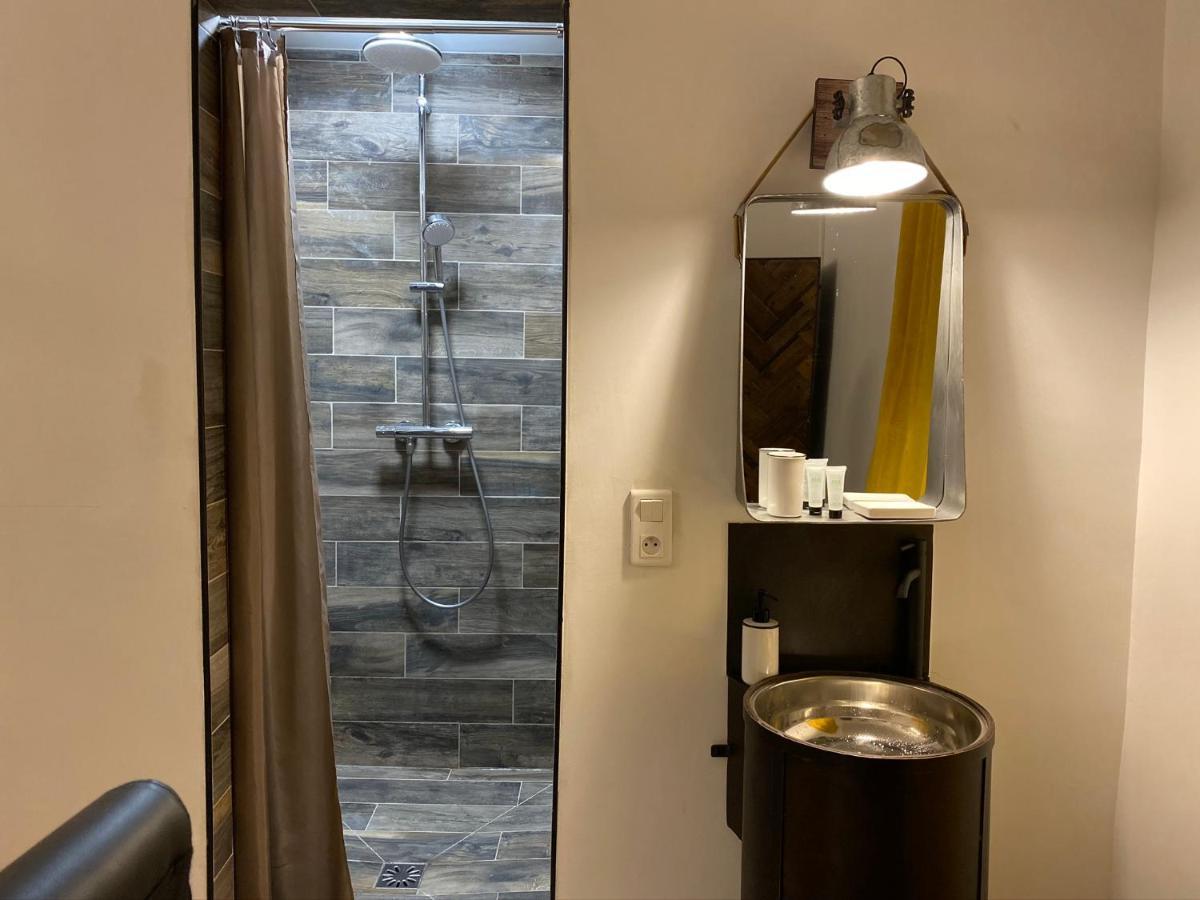 A La Villa Perroy Les Chambres Sont Spacieuses Et Les Petit-Dejeuners Offerts Dunkirk Exteriör bild