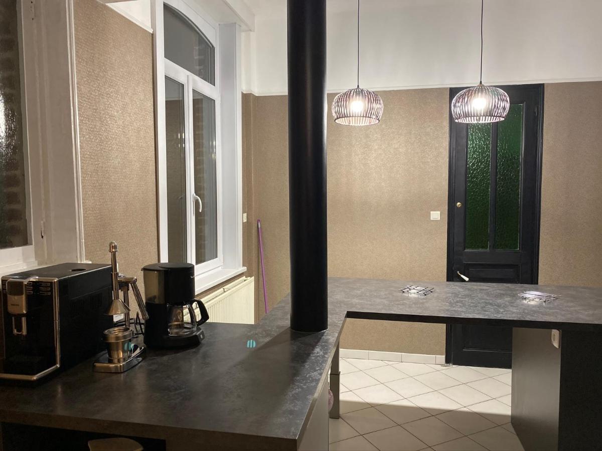 A La Villa Perroy Les Chambres Sont Spacieuses Et Les Petit-Dejeuners Offerts Dunkirk Exteriör bild