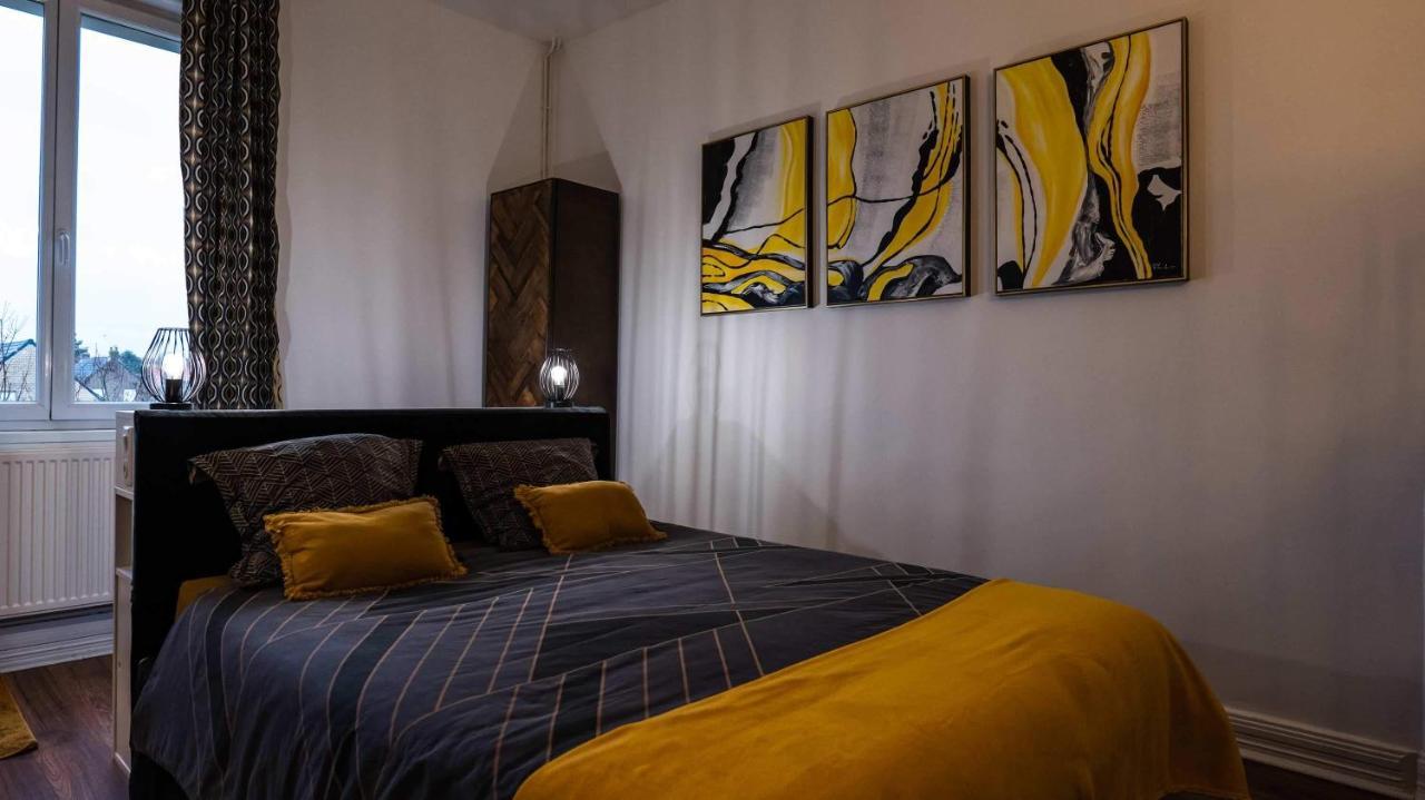 A La Villa Perroy Les Chambres Sont Spacieuses Et Les Petit-Dejeuners Offerts Dunkirk Exteriör bild