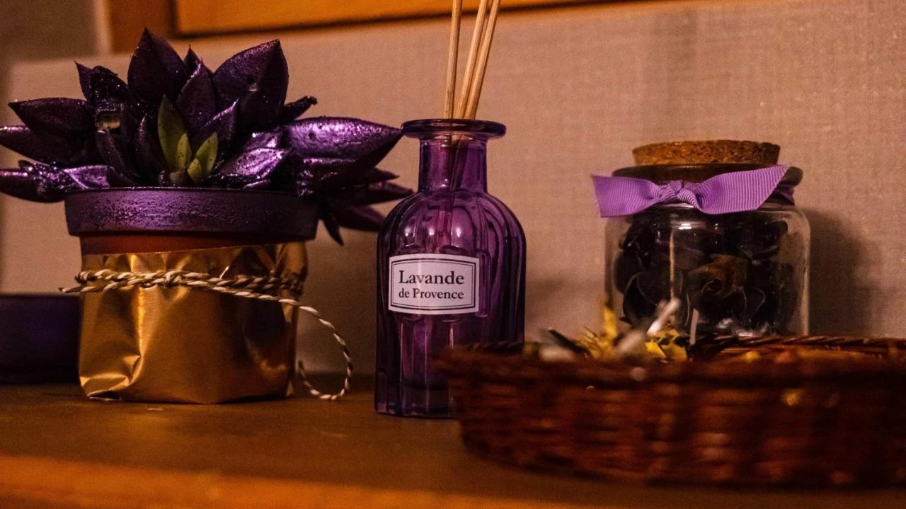 A La Villa Perroy Les Chambres Sont Spacieuses Et Les Petit-Dejeuners Offerts Dunkirk Exteriör bild